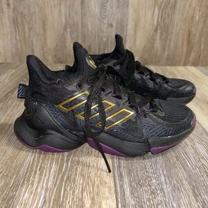 Adidas Wakanda Forever Black Panther GX4808 Basketball Sneaker Shoe Youth Size 3